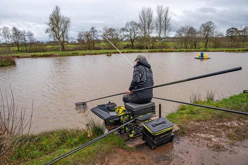 Matrix Aquos Ultra Power 4m Landing Net Handle